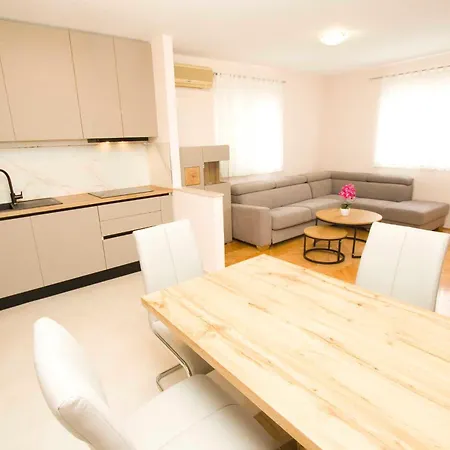 Marija Appartement Makarska
